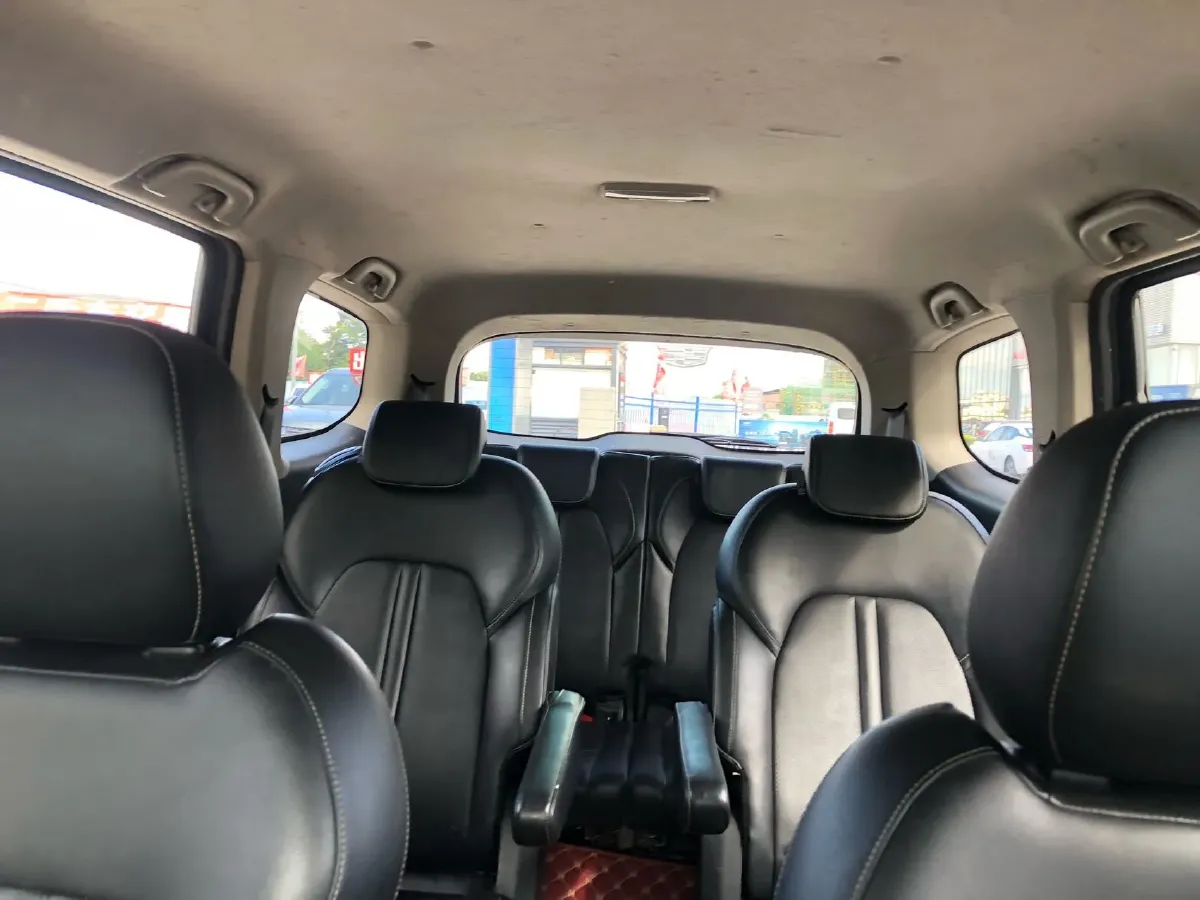 2018 BaoJun 360 1.5L 112HP L4 6MT,autocango,china used car exporter,china ev exporter,chinese used car exporter,chinese used ev exporter