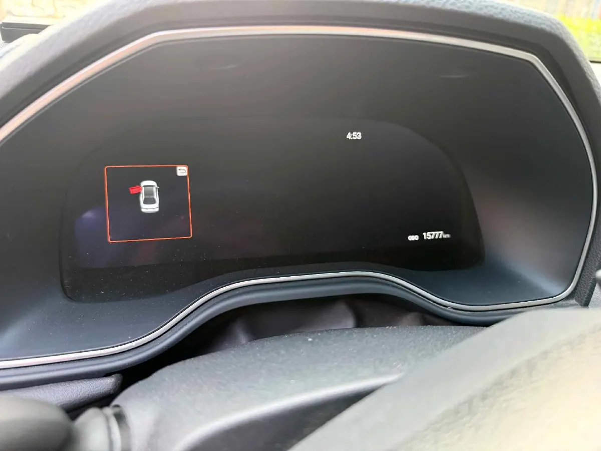 2022 Toyota Avalon 2.5L 209HP L4 8AT,autocango,china used car exporter,china ev exporter,chinese used car exporter,chinese used ev exporter