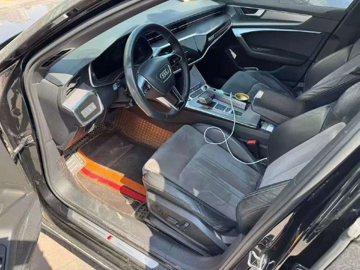 2020 Audi A6L 2.0T 224HP L4 7DCT,autocango,china used car exporter,china ev exporter,chinese used car exporter,chinese used ev exporter