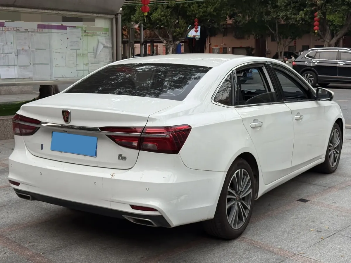 2020 Roewe i6 1.6L 125HP L4 CVT,autocango,china used car exporter,china ev exporter,chinese used car exporter,chinese used ev exporter