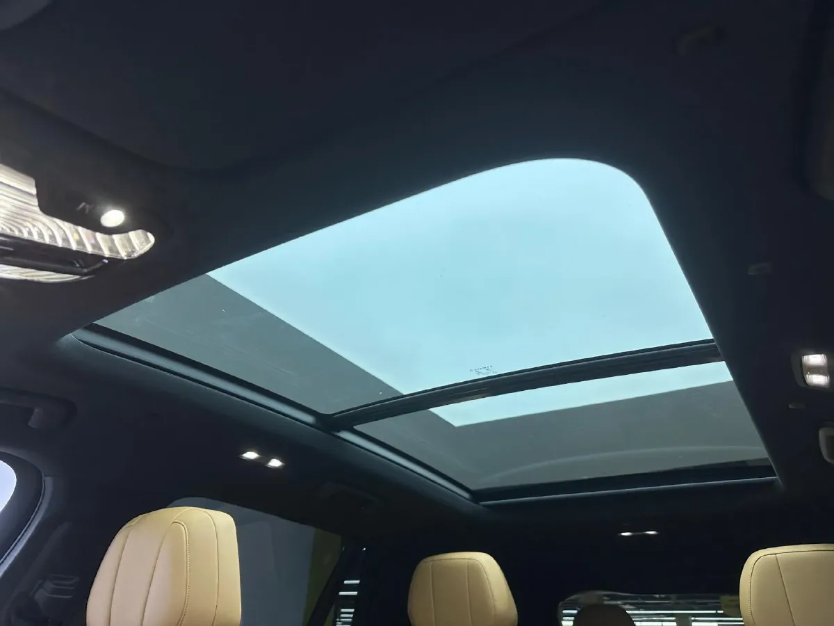 2021 Buick GL8 2.0T 237HP L4 9AT,autocango,china used car exporter,china ev exporter,chinese used car exporter,chinese used ev exporter