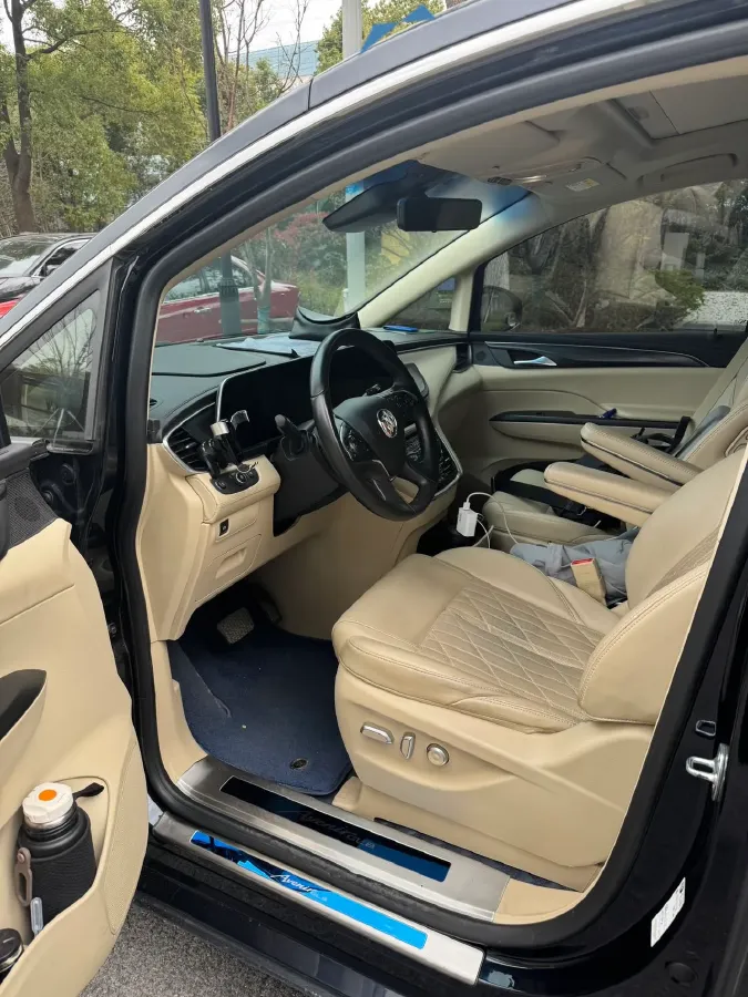 2023 Buick GL8 2.0T 237HP L4 9AT,autocango,china used car exporter,china ev exporter,chinese used car exporter,chinese used ev exporter