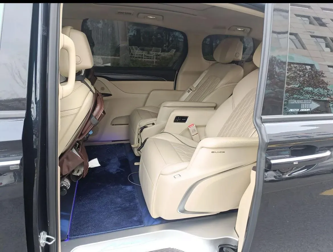 2023 Buick GL8 2.0T 237HP L4 9AT,autocango,china used car exporter,china ev exporter,chinese used car exporter,chinese used ev exporter