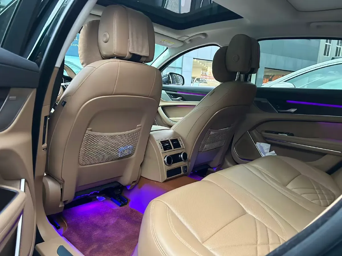 2023 Jaguar XFL 2.0T 250HP L4 8AT,autocango,china used car exporter,china ev exporter,chinese used car exporter,chinese used ev exporter