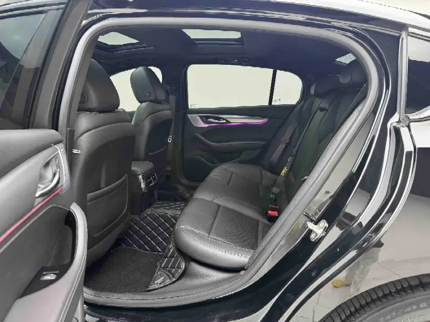 2023 Cadillac CT5 2.0T 237HP L4 10AT,autocango,china used car exporter,china ev exporter,chinese used car exporter,chinese used ev exporter