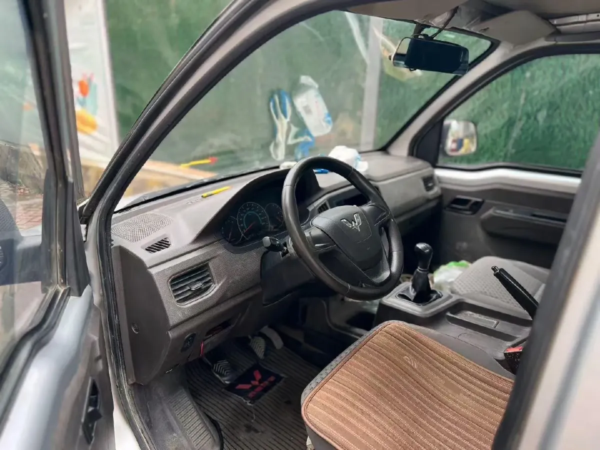 2019 WuLing RongGuang New Truck 1.8L 133HP L4 5MT,autocango,china used car exporter,china ev exporter,chinese used car exporter,chinese used ev exporter