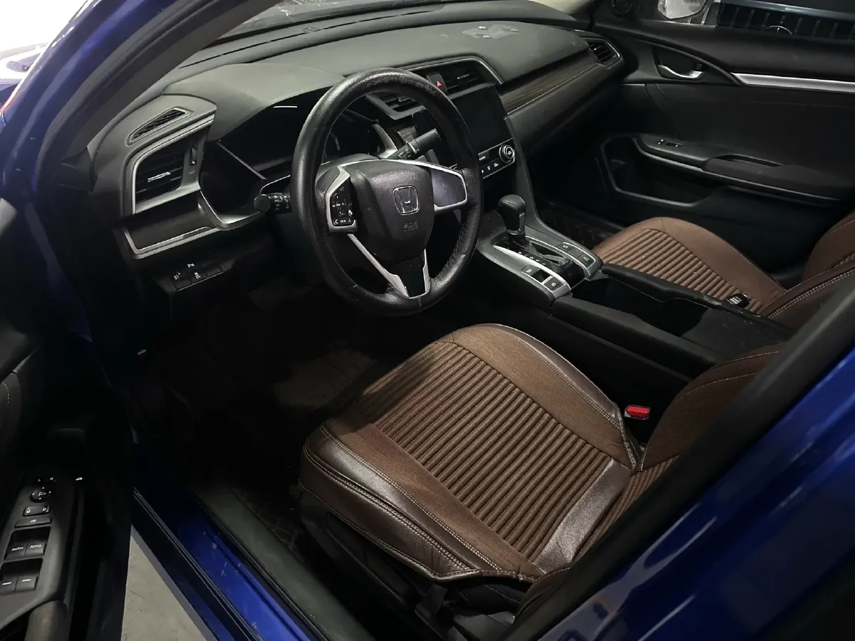 2019 Honda Civic 1.5T 177HP L4 CVT,autocango,china used car exporter,china ev exporter,chinese used car exporter,chinese used ev exporter