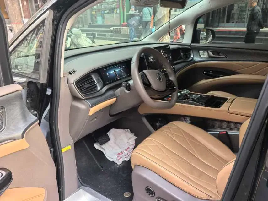 2022 HongQi HS7 3.0T 337HP V6 8AT,autocango,china used car exporter,china ev exporter,chinese used car exporter,chinese used ev exporter