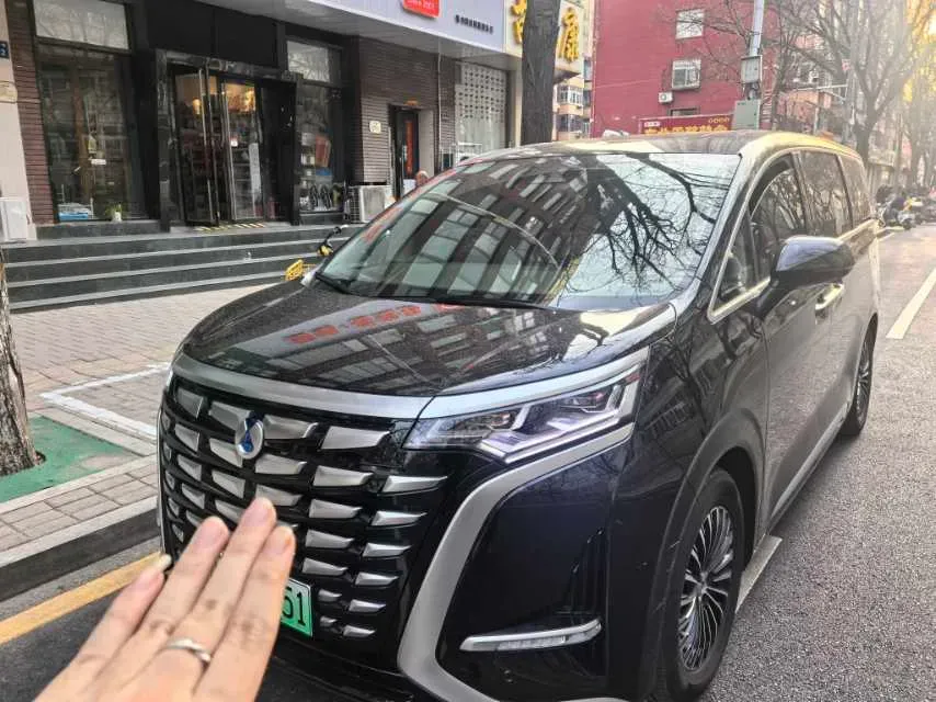 2022 HongQi HS7 3.0T 337HP V6 8AT,autocango,china used car exporter,china ev exporter,chinese used car exporter,chinese used ev exporter
