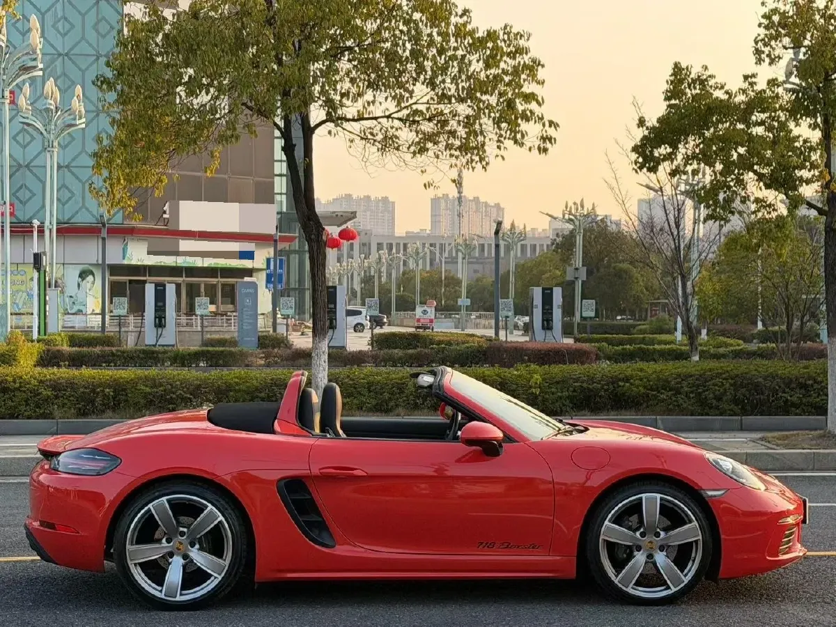 2018 Porsche 718 2.0T 250HP H4 7DCT,autocango,china used car exporter,china ev exporter,chinese used car exporter,chinese used ev exporter