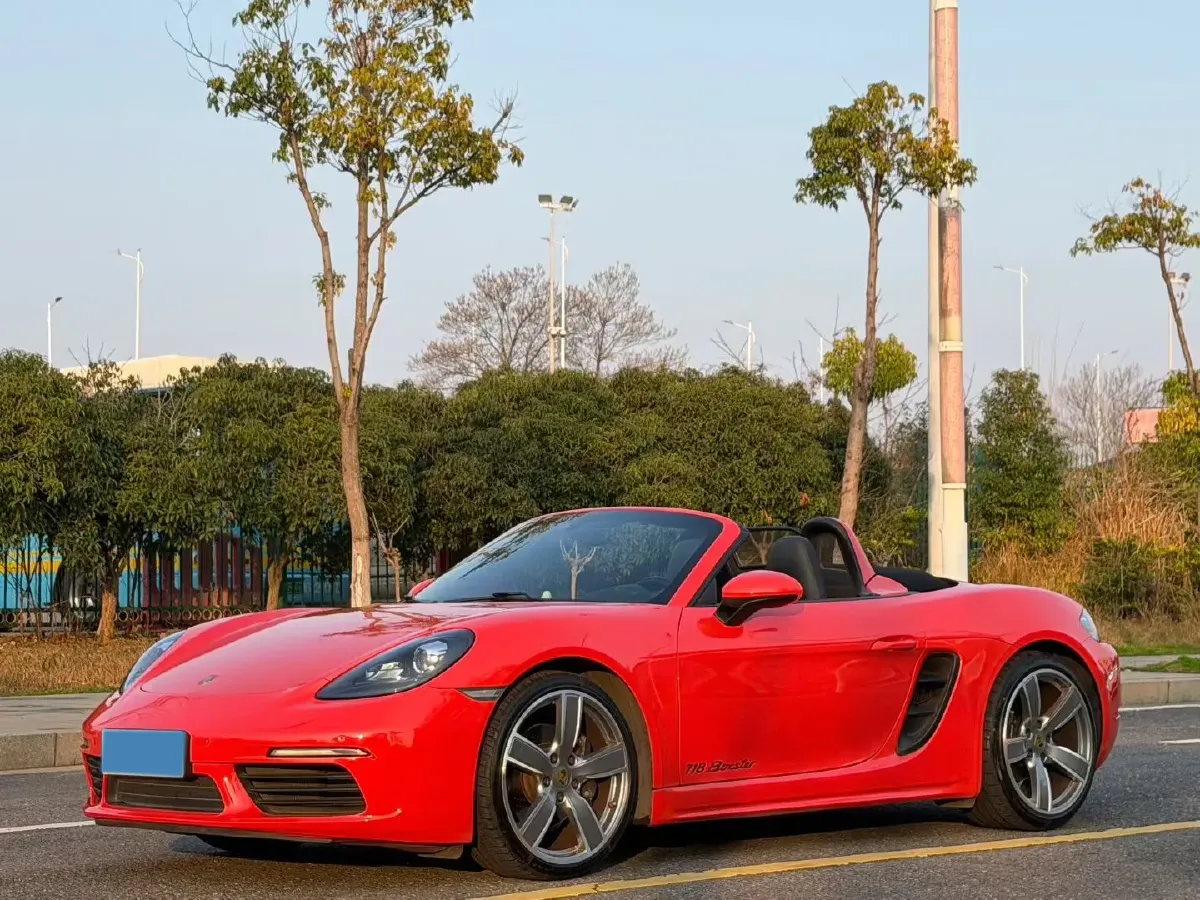 2018 Porsche 718 2.0T 250HP H4 7DCT,autocango,china used car exporter,china ev exporter,chinese used car exporter,chinese used ev exporter
