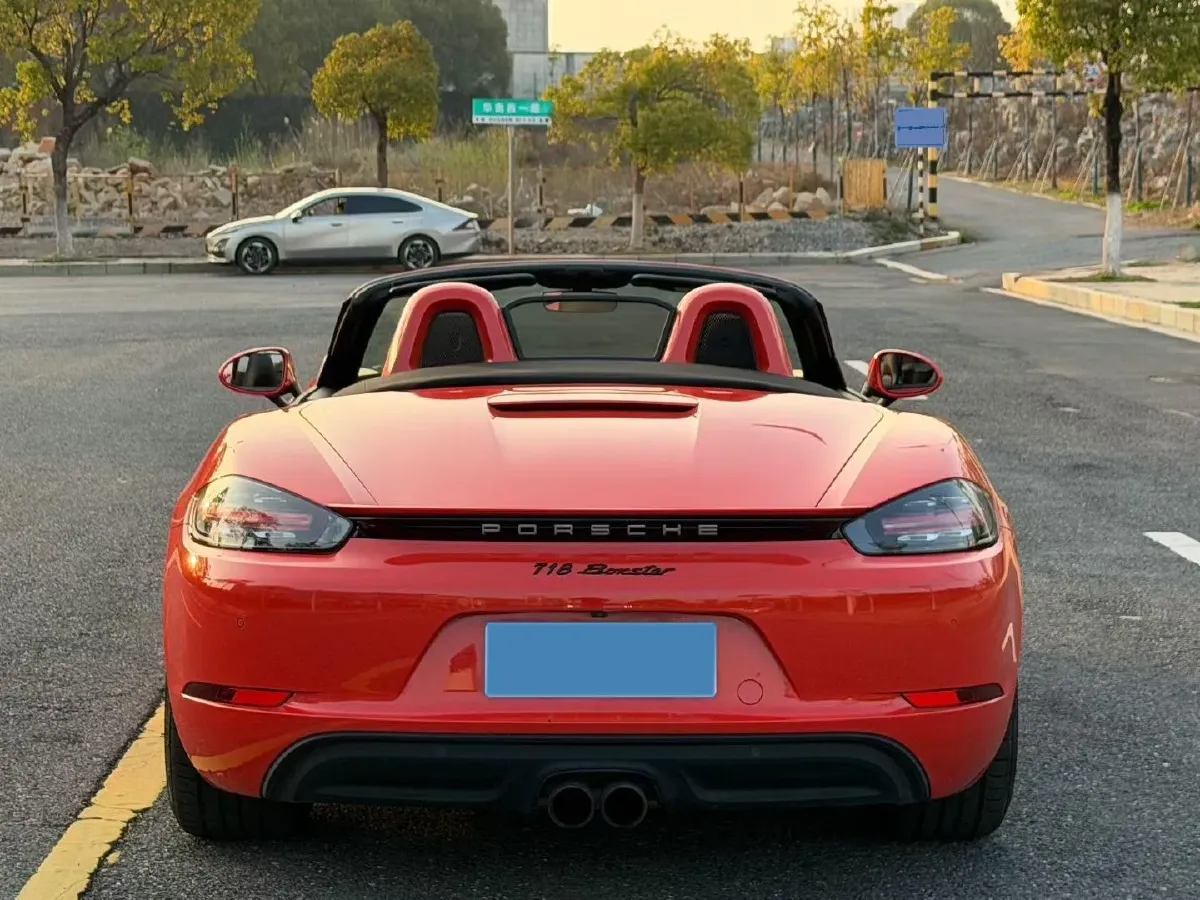 2018 Porsche 718 2.0T 250HP H4 7DCT,autocango,china used car exporter,china ev exporter,chinese used car exporter,chinese used ev exporter