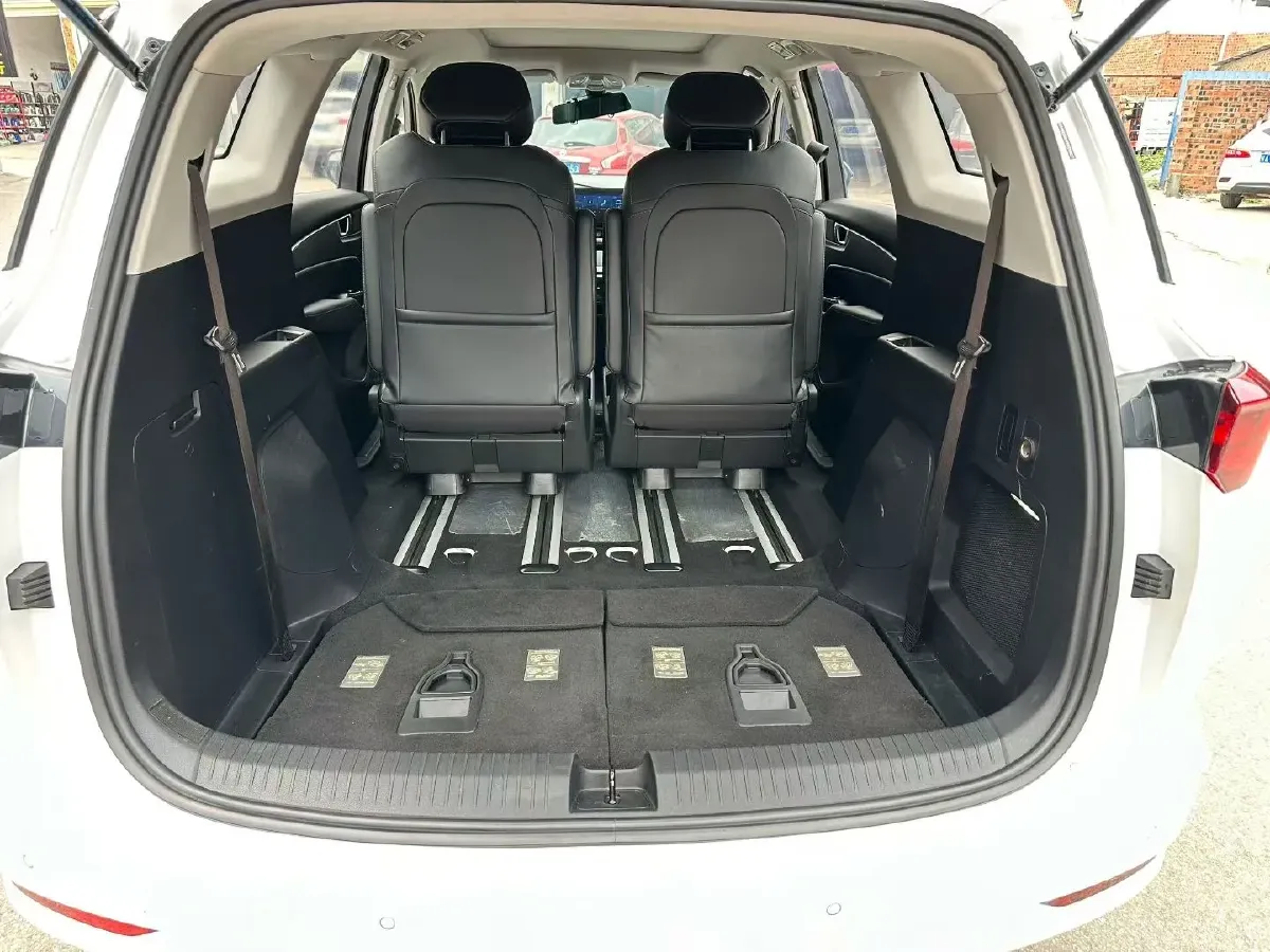 2022 WuLing KaiJie 1.5T 177HP L4 CVT,autocango,china used car exporter,china ev exporter,chinese used car exporter,chinese used ev exporter