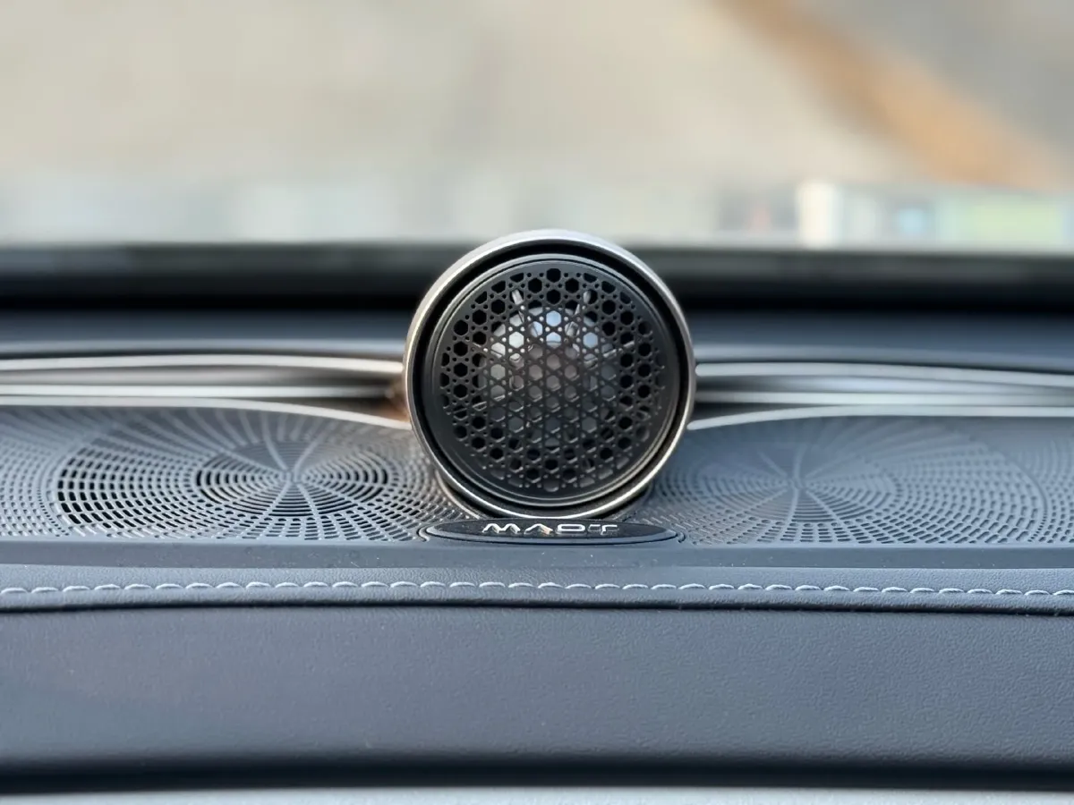 2024 MI SU7 BEV 73.6KWH,autocango,china used car exporter,china ev exporter,chinese used car exporter,chinese used ev exporter