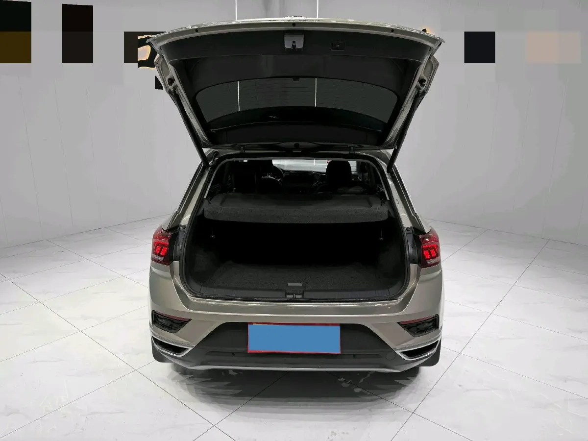 2021 Volkswagen T-Roc 1.4T 150HP L4 7DCT,autocango,china used car exporter,china ev exporter,chinese used car exporter,chinese used ev exporter