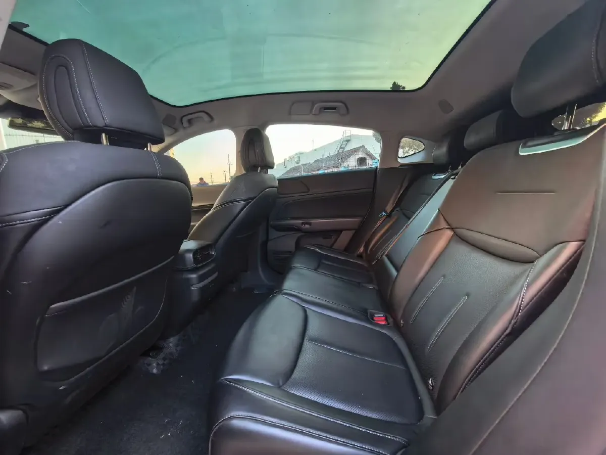 2023 Xpeng G6 BEV 87.5KWH,autocango,china used car exporter,china ev exporter,chinese used car exporter,chinese used ev exporter