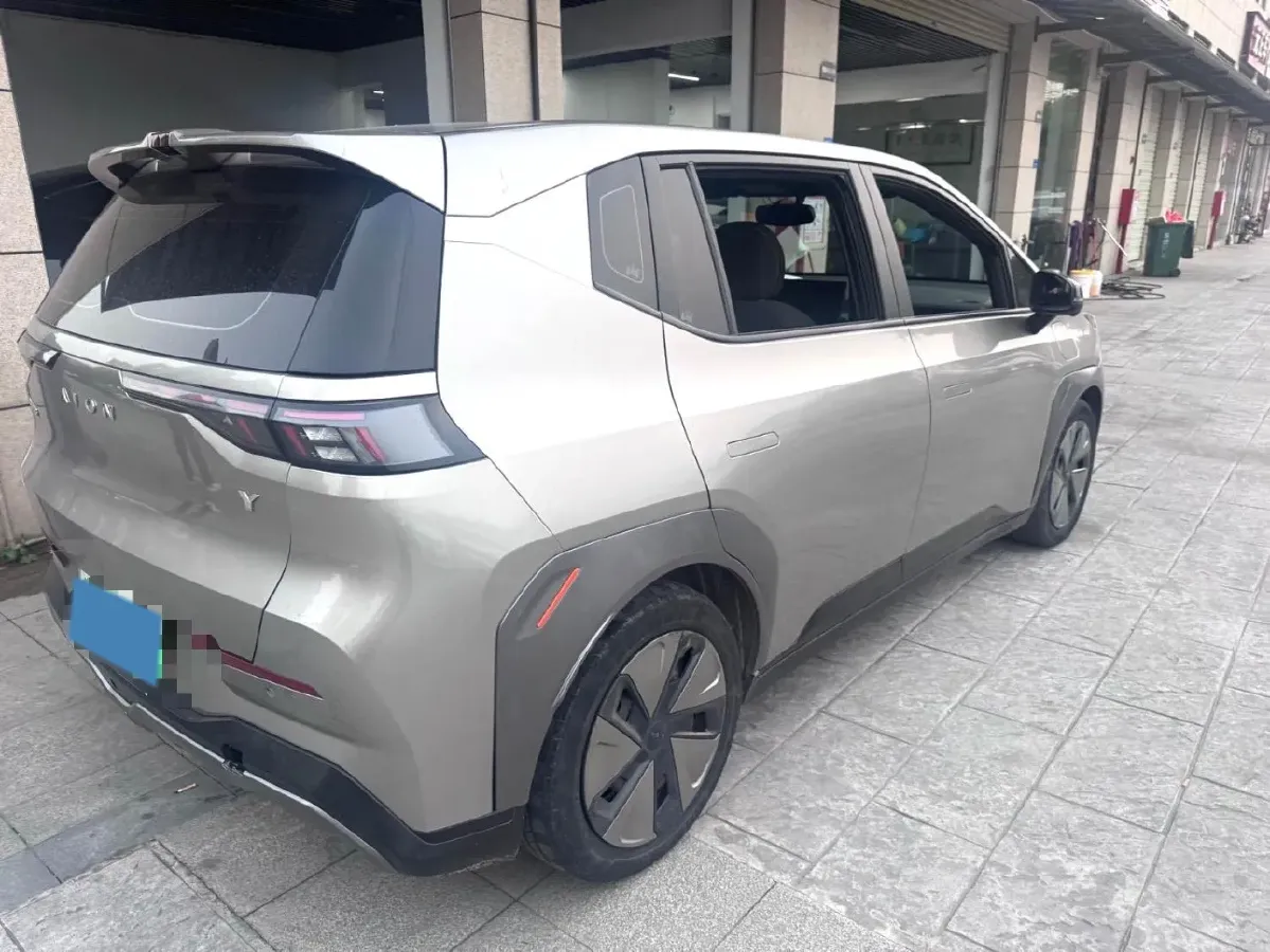 2022 Geely Okavango 1.8T 184HP L4 7DCT,autocango,china used car exporter,china ev exporter,chinese used car exporter,chinese used ev exporter