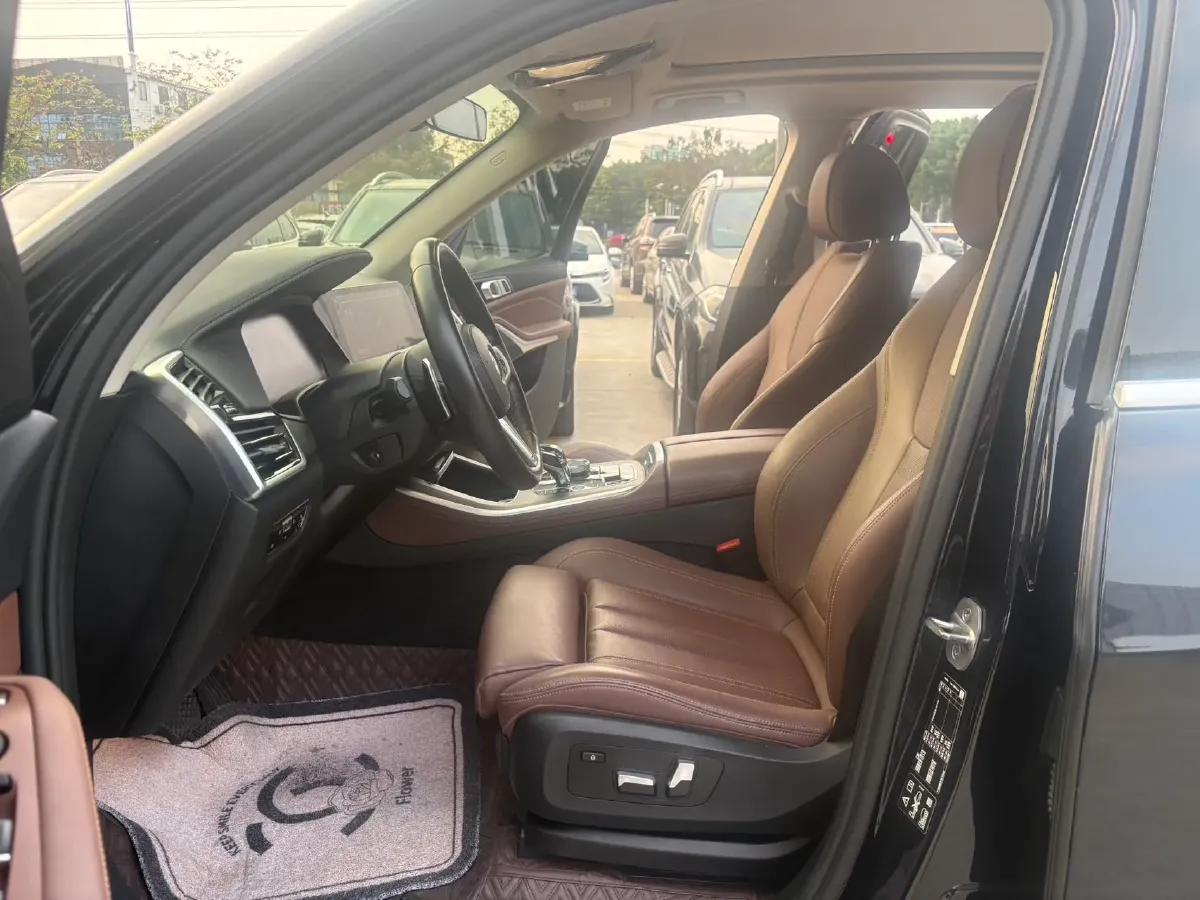 2021 BMW X5 2.0T 265HP L4 8AT,autocango,china used car exporter,china ev exporter,chinese used car exporter,chinese used ev exporter