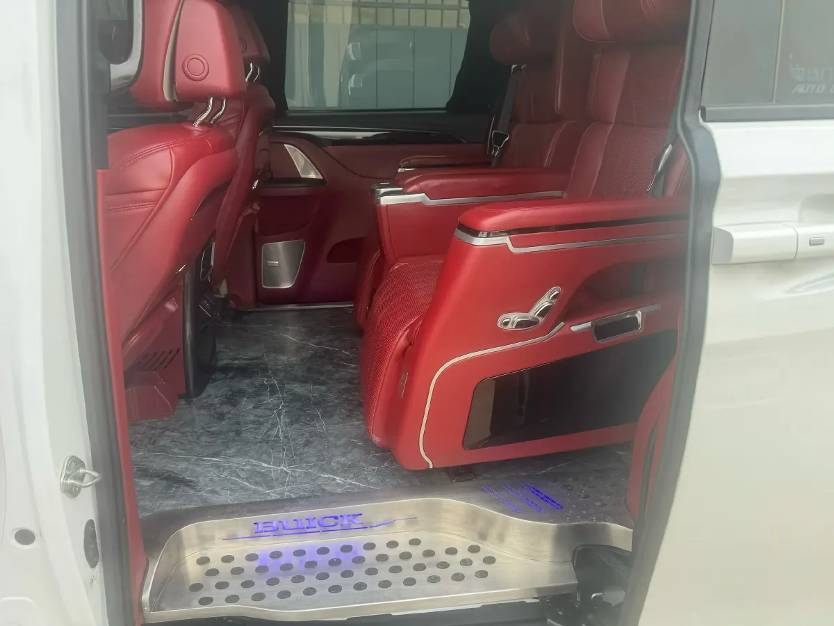 2022 Buick GL8 2.0T 237HP L4 9AT,autocango,china used car exporter,china ev exporter,chinese used car exporter,chinese used ev exporter