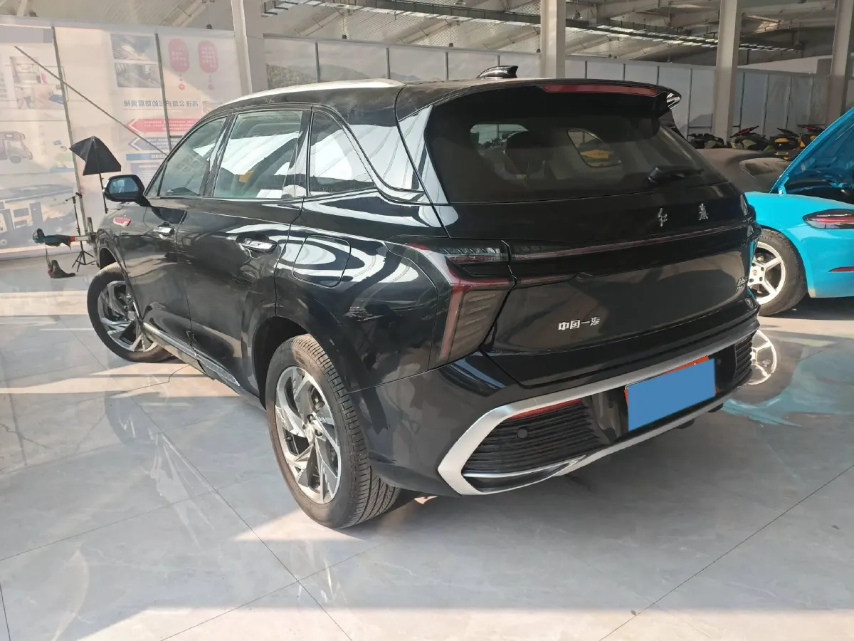 2024 HongQi HS3 1.5T 169HP L4 1DHT PHEV 18.4KWH,autocango,china used car exporter,china ev exporter,chinese used car exporter,chinese used ev exporter