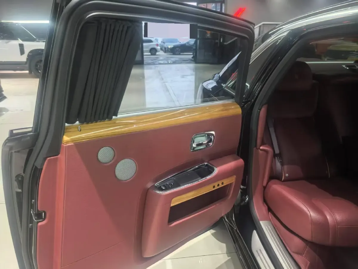 2015 Rolls-Royce Ghost 6.6T 571HP V12 8AT,autocango,china used car exporter,china ev exporter,chinese used car exporter,chinese used ev exporter