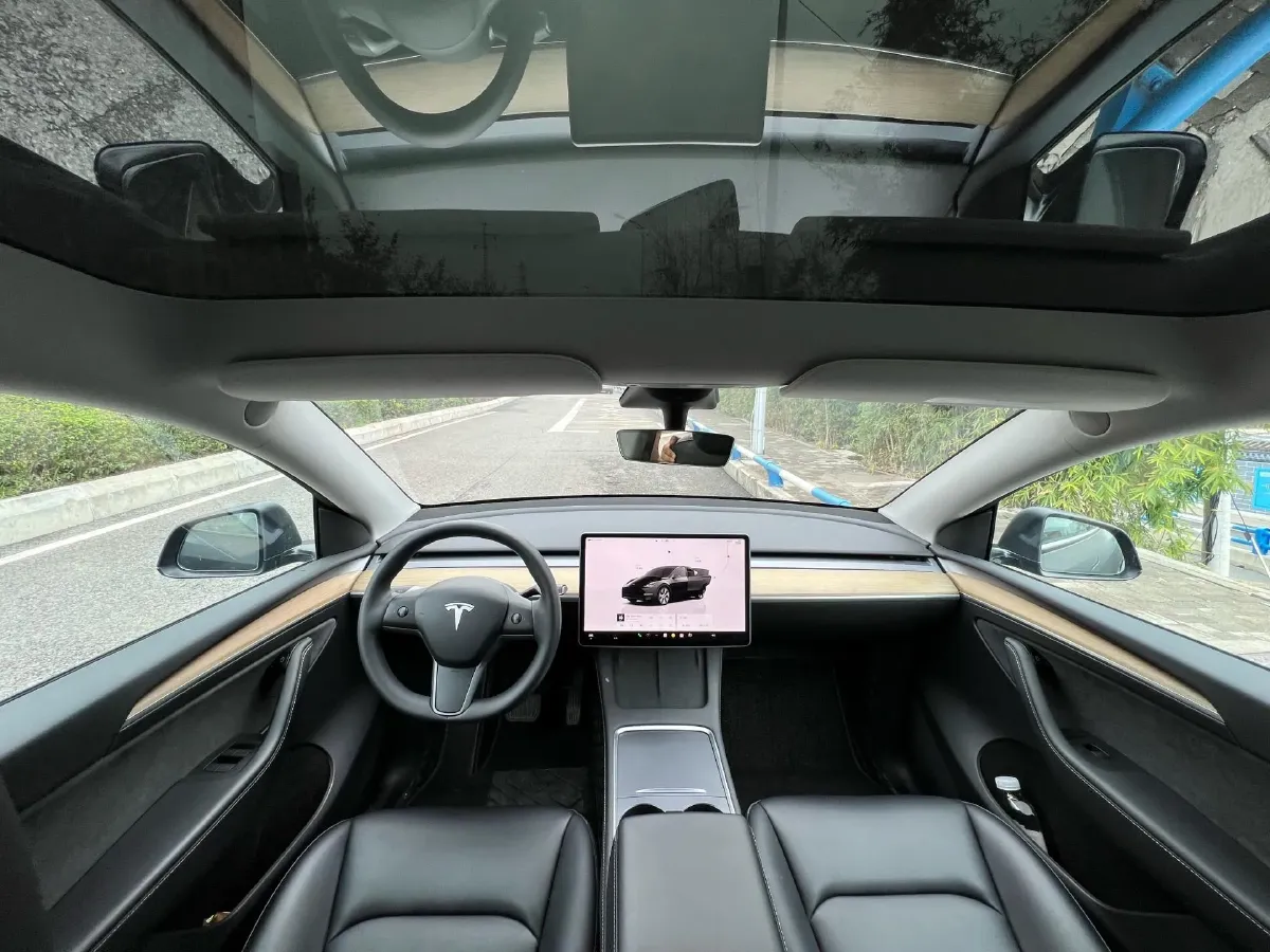 2022 Tesla Model Y BEV 60KWH,autocango,china used car exporter,china ev exporter,chinese used car exporter,chinese used ev exporter