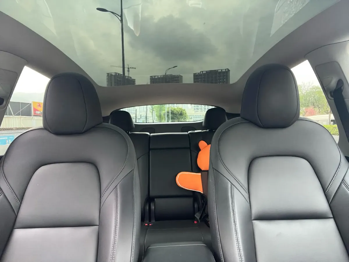 2022 Tesla Model Y BEV 60KWH,autocango,china used car exporter,china ev exporter,chinese used car exporter,chinese used ev exporter