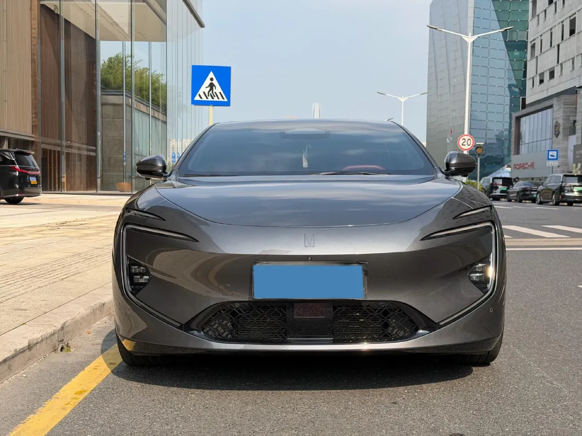 2025 Avatr 12 1.5T 156HP L4 REEV,autocango,china used car exporter,china ev exporter,chinese used car exporter,chinese used ev exporter