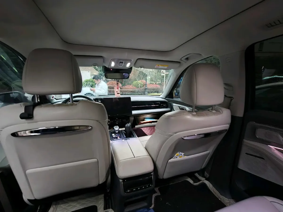 2022 GAC Trumpchi GS8 2.0T 190HP L4 E-CVT Hybrid,autocango,china used car exporter,china ev exporter,chinese used car exporter,chinese used ev exporter