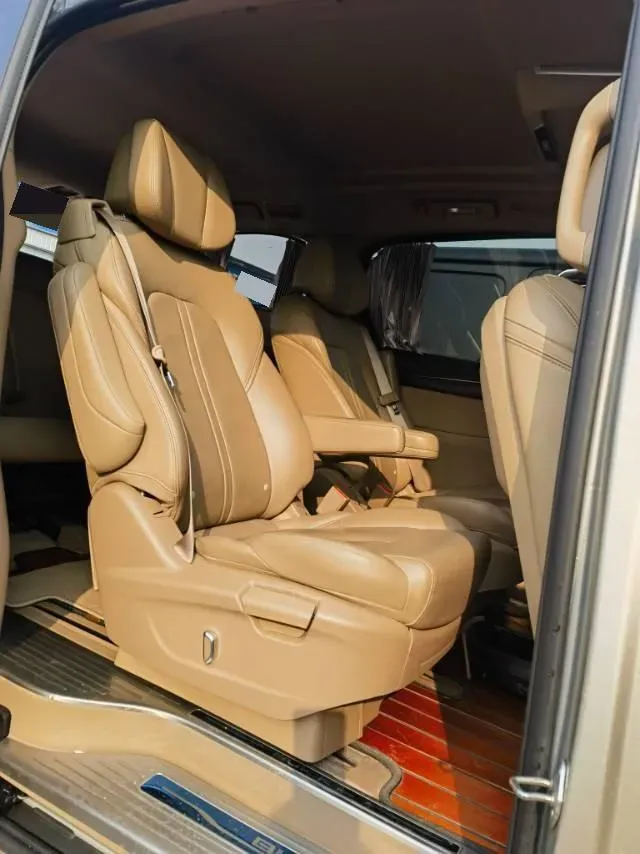 2020 Buick GL8 2.0T 237HP L4 9AT,autocango,china used car exporter,china ev exporter,chinese used car exporter,chinese used ev exporter