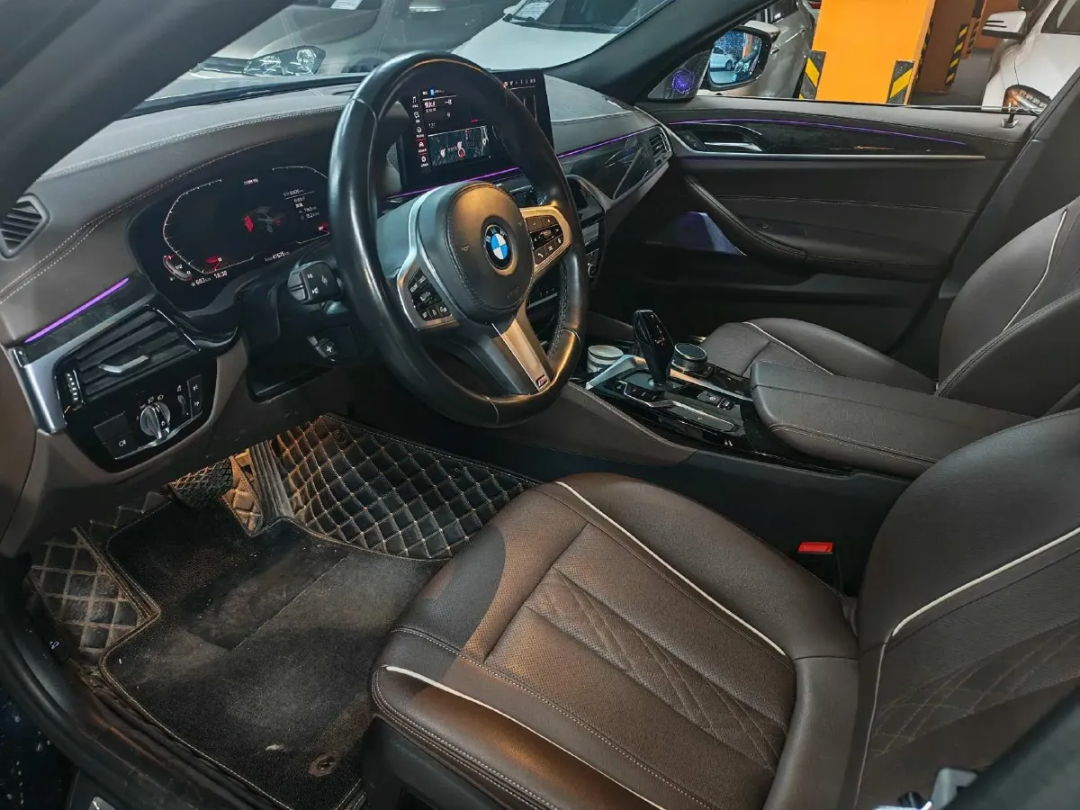 2021 BMW 5 Series 2.0T 184HP L4 8AT,autocango,china used car exporter,china ev exporter,chinese used car exporter,chinese used ev exporter