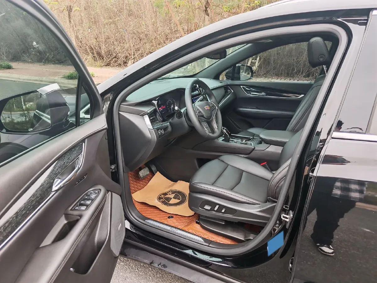 2021 Cadillac XT5 2.0T 237HP L4 9AT,autocango,china used car exporter,china ev exporter,chinese used car exporter,chinese used ev exporter