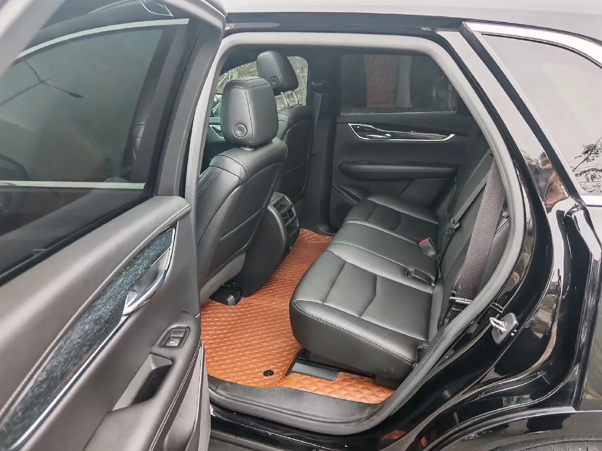 2021 Cadillac XT5 2.0T 237HP L4 9AT,autocango,china used car exporter,china ev exporter,chinese used car exporter,chinese used ev exporter