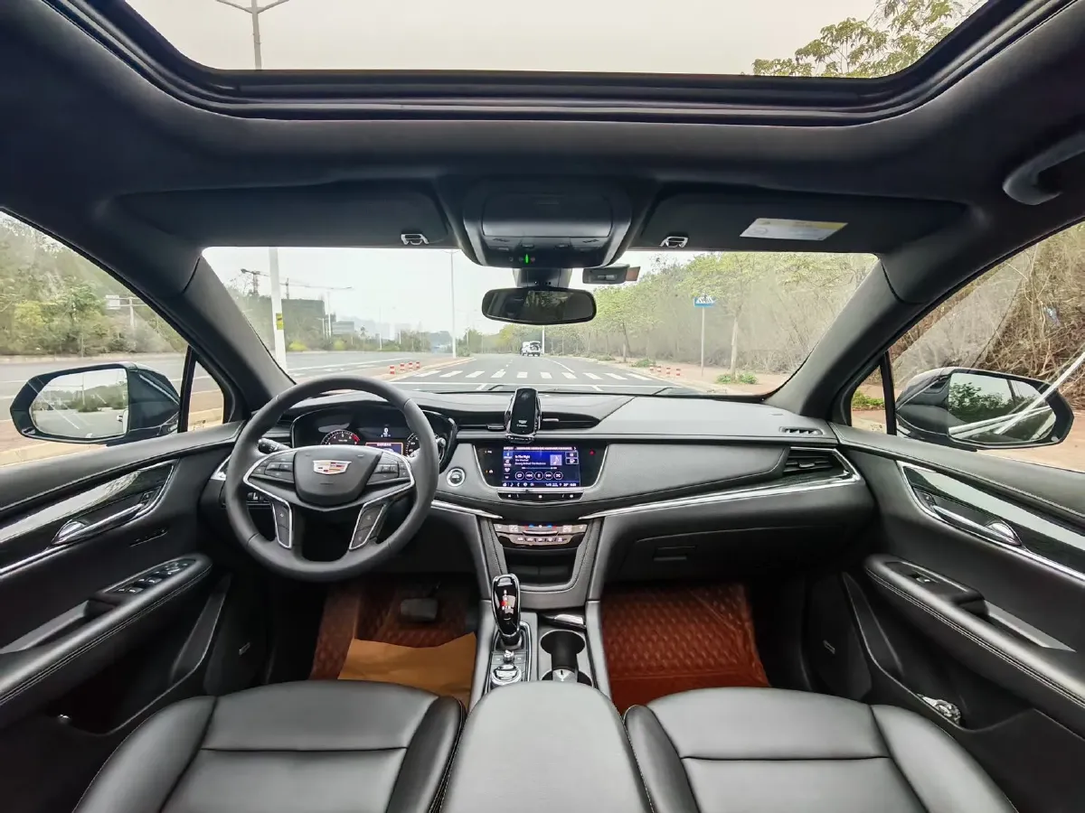 2021 Cadillac XT5 2.0T 237HP L4 9AT,autocango,china used car exporter,china ev exporter,chinese used car exporter,chinese used ev exporter