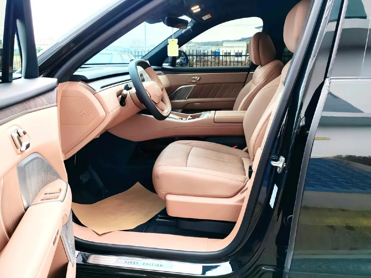 2025 ONVO L90 BEV,autocango,china used car exporter,china ev exporter,chinese used car exporter,chinese used ev exporter