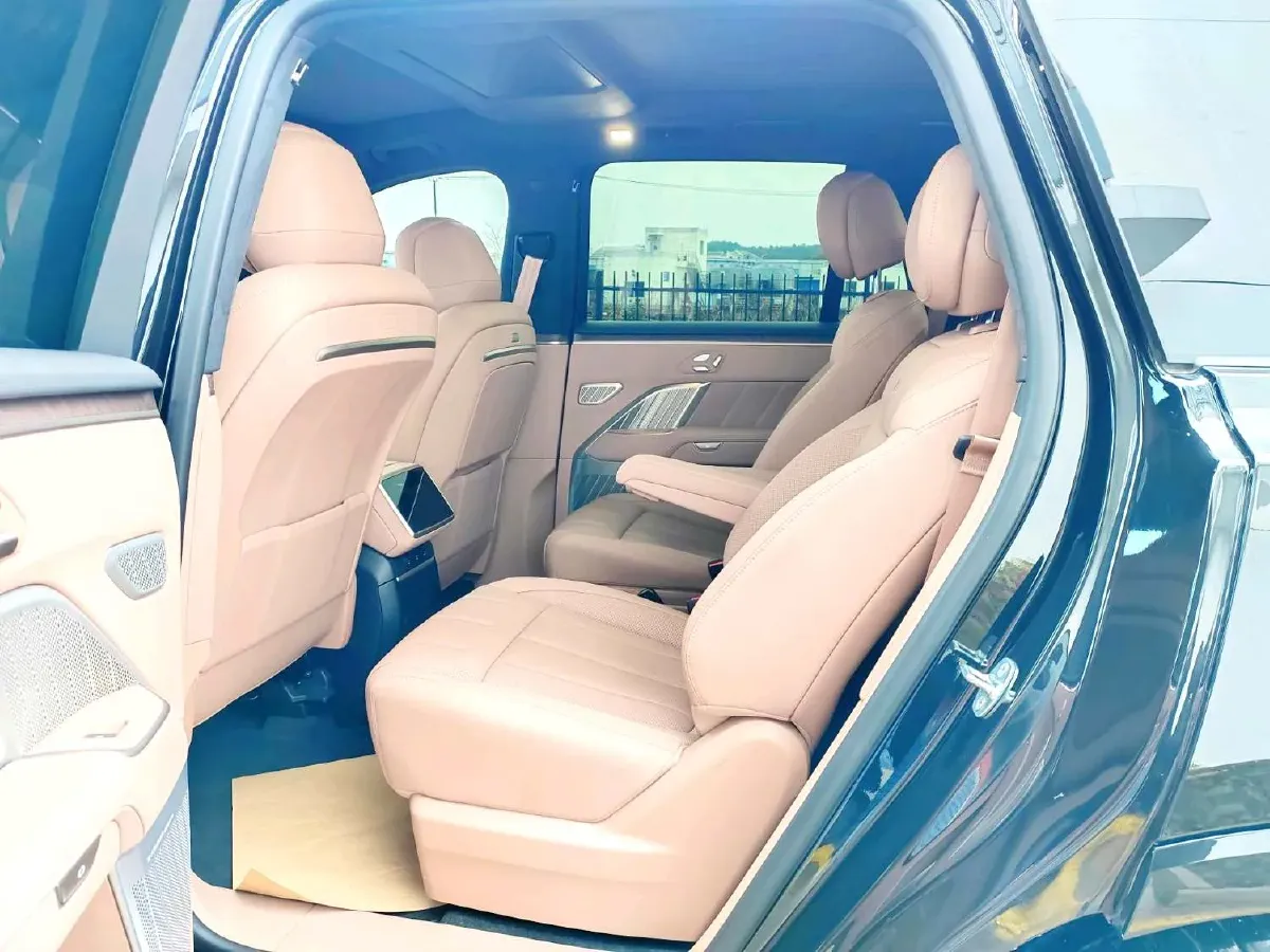 2025 ONVO L90 BEV,autocango,china used car exporter,china ev exporter,chinese used car exporter,chinese used ev exporter