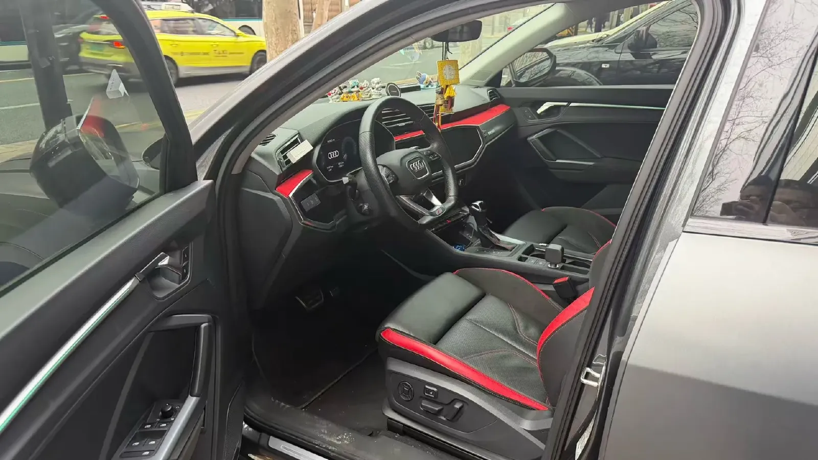 2020 Audi Q3 Sportback 2.0T 220HP L4 7DCT,autocango,china used car exporter,china ev exporter,chinese used car exporter,chinese used ev exporter