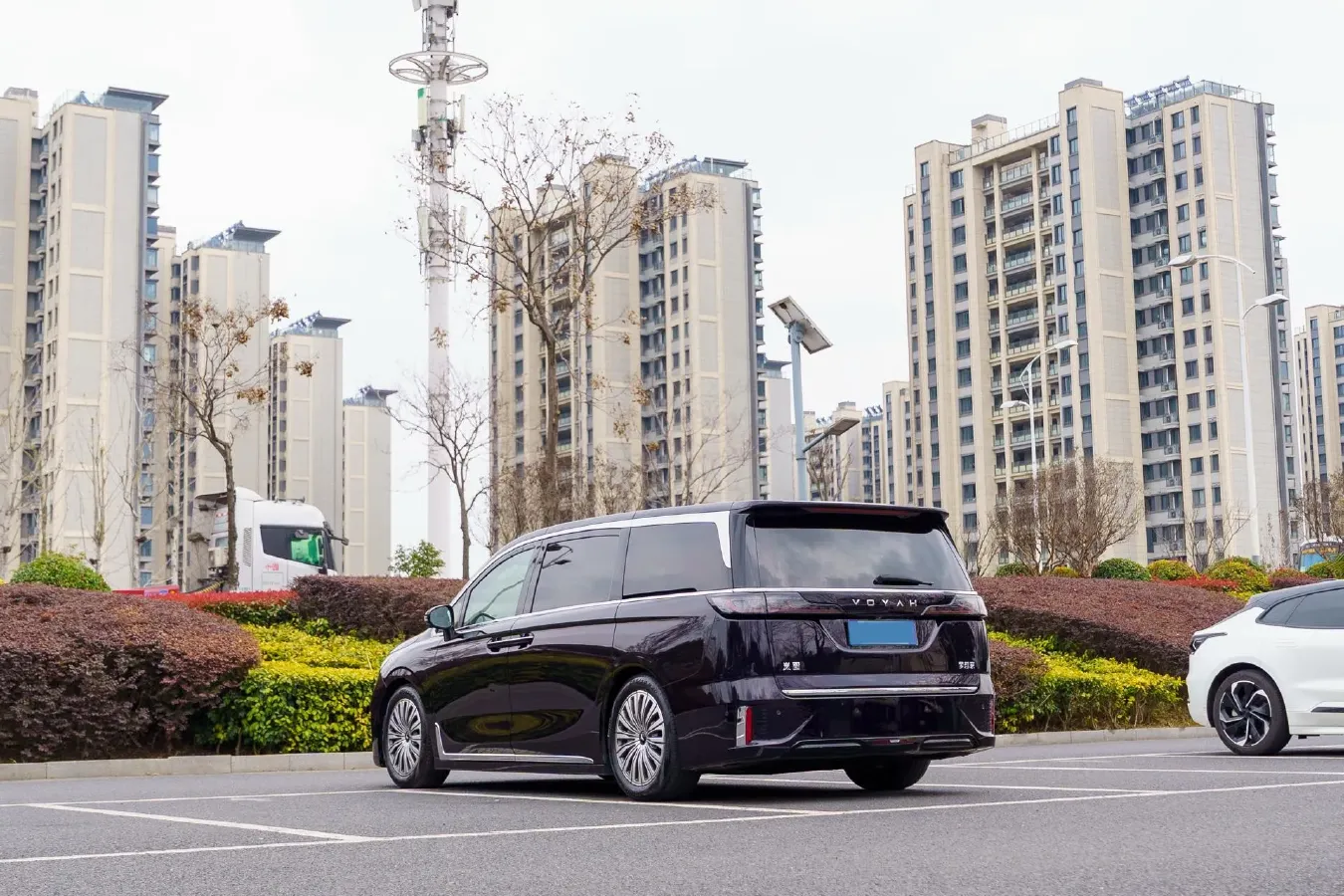 2024 Voyah Dream BEV 108.73KWH,autocango,china used car exporter,china ev exporter,chinese used car exporter,chinese used ev exporter