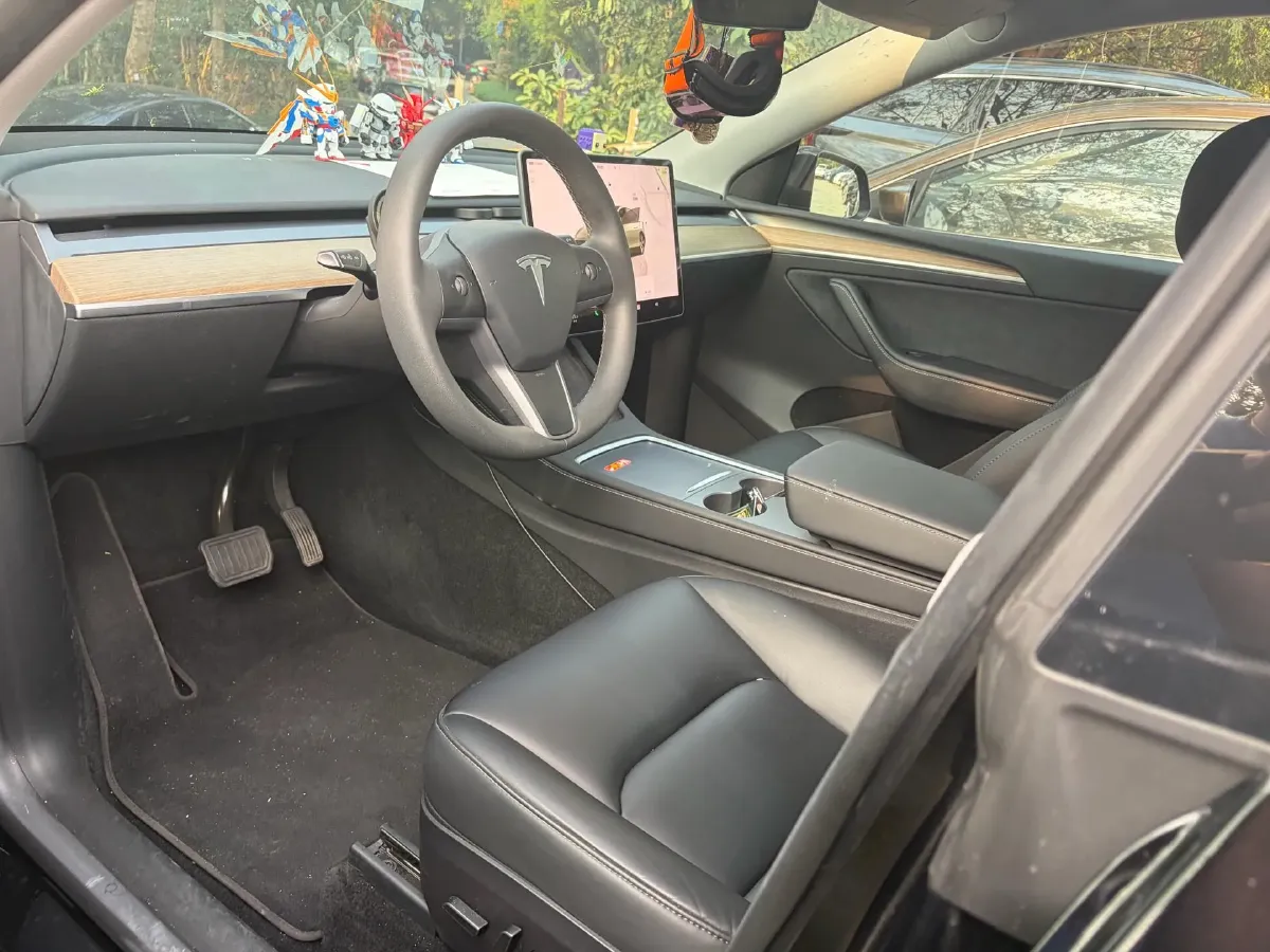 2022 Tesla Model Y BEV 60KWH,autocango,china used car exporter,china ev exporter,chinese used car exporter,chinese used ev exporter