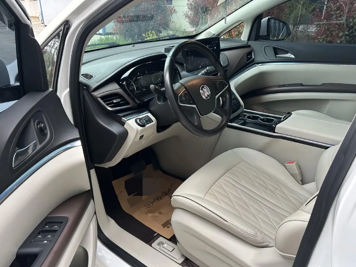 2022 Buick GL8 2.0T 237HP L4 9AT,autocango,china used car exporter,china ev exporter,chinese used car exporter,chinese used ev exporter