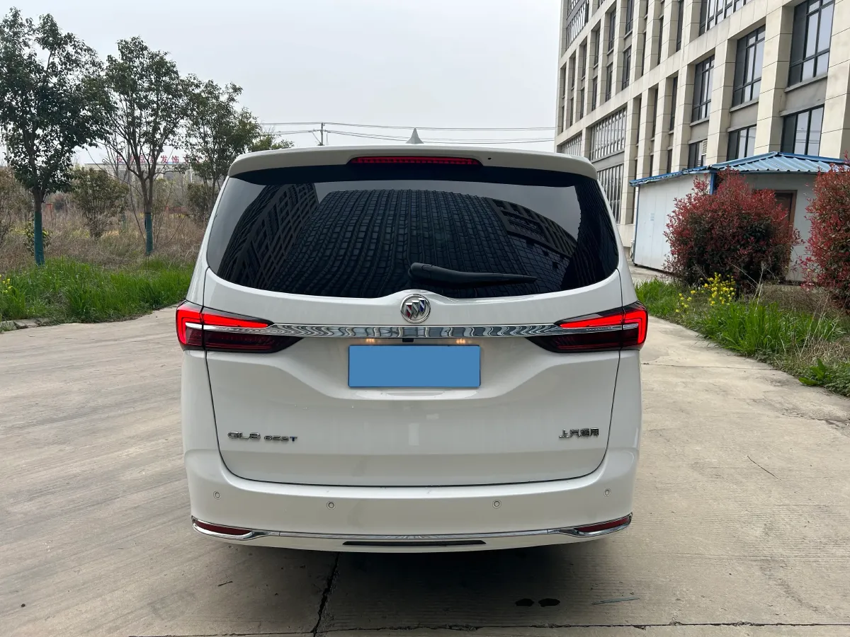 2022 Buick GL8 2.0T 237HP L4 9AT,autocango,china used car exporter,china ev exporter,chinese used car exporter,chinese used ev exporter