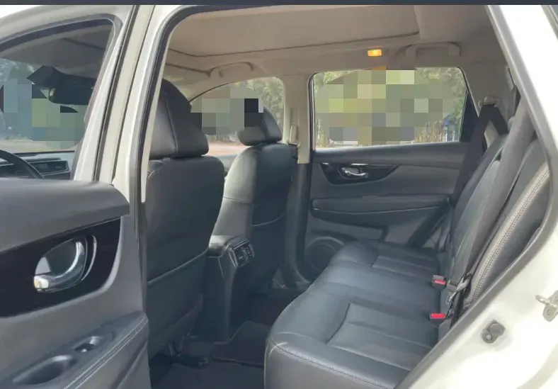 2021 Nissan X-Trail 2.0L 151HP L4 CVT,autocango,china used car exporter,china ev exporter,chinese used car exporter,chinese used ev exporter