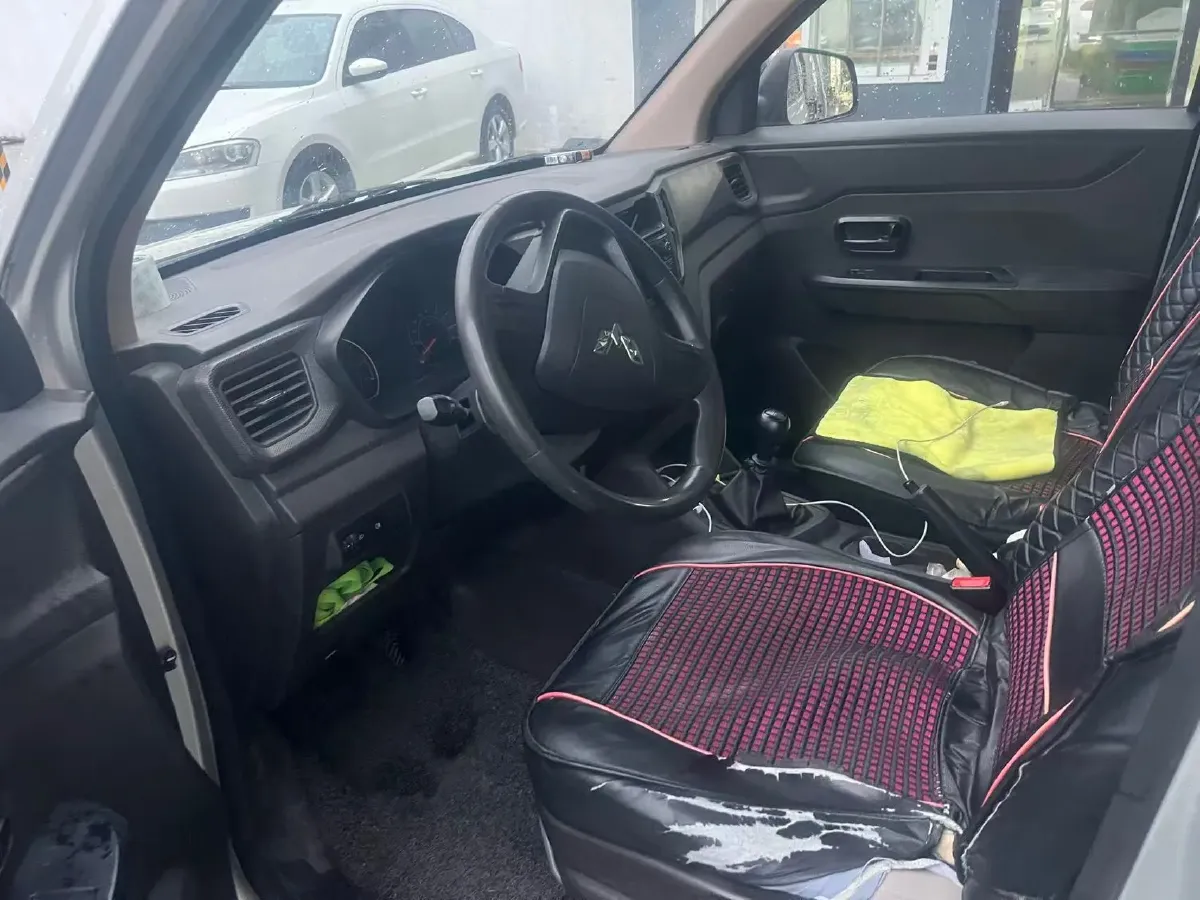 2019 HanTeng X5 1.5L 112HP L4 5MT,autocango,china used car exporter,china ev exporter,chinese used car exporter,chinese used ev exporter