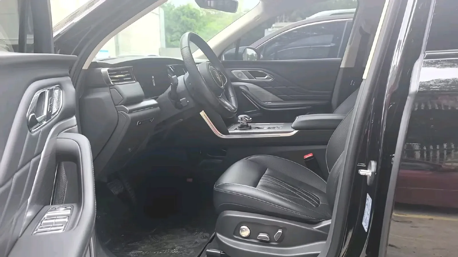 2024 HongQi HS7 2.0T 163HP L4 1DHT PHEV 20.1KWH,autocango,china used car exporter,china ev exporter,chinese used car exporter,chinese used ev exporter