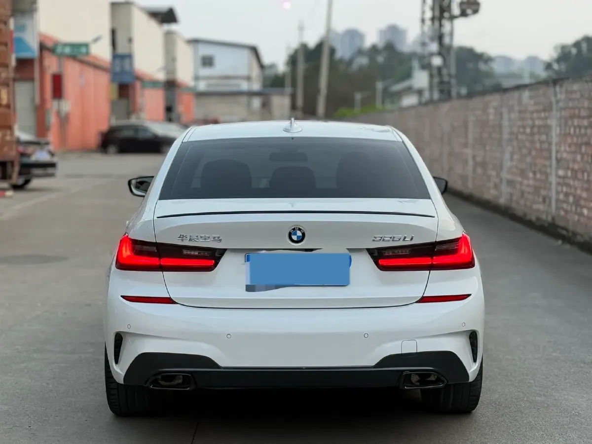 2022 BMW 3 Series 2.0T 184HP L4 8AT,autocango,china used car exporter,china ev exporter,chinese used car exporter,chinese used ev exporter