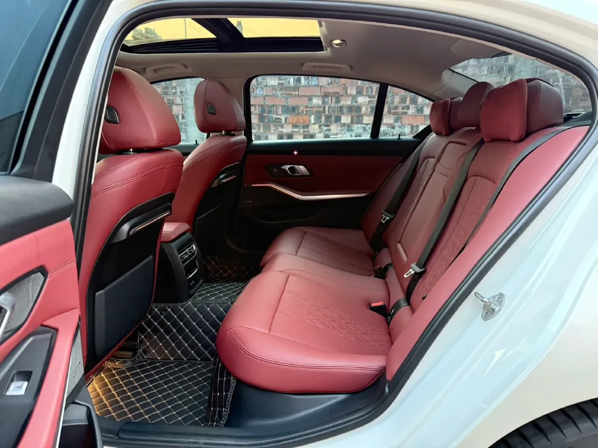 2022 BMW 3 Series 2.0T 184HP L4 8AT,autocango,china used car exporter,china ev exporter,chinese used car exporter,chinese used ev exporter