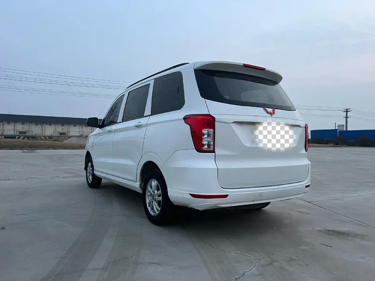 2018 WuLing HongGuang 1.5L 105HP L4 5MT,autocango,china used car exporter,china ev exporter,chinese used car exporter,chinese used ev exporter