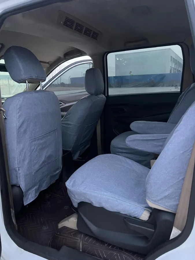 2018 WuLing HongGuang 1.5L 105HP L4 5MT,autocango,china used car exporter,china ev exporter,chinese used car exporter,chinese used ev exporter