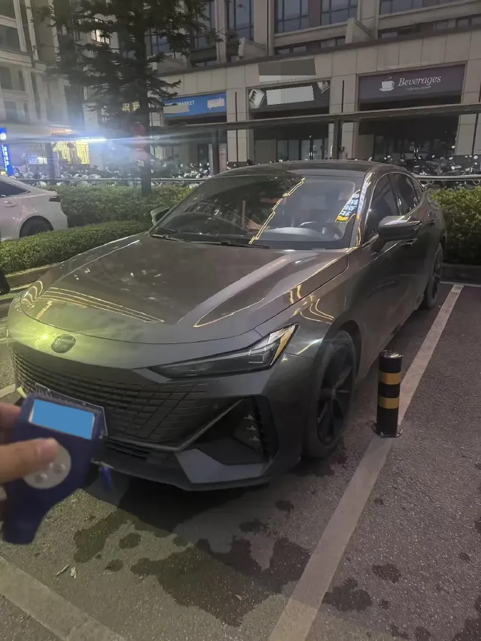 2022 ChangAn UNI-V 1.5T 188HP L4 7DCT,autocango,china used car exporter,china ev exporter,chinese used car exporter,chinese used ev exporter