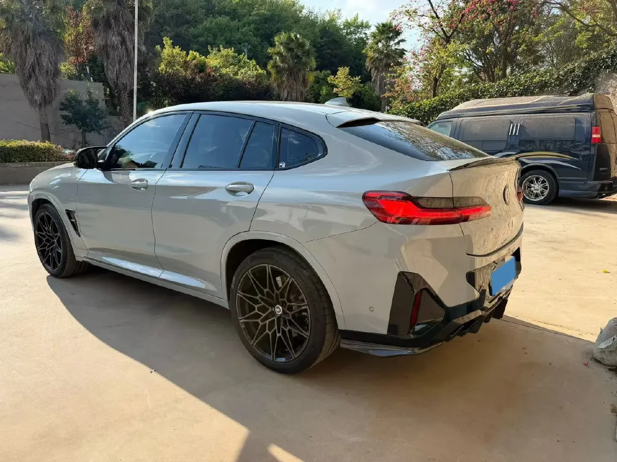 2022 BMW X4 M 3.0T 510HP L6 8AT,autocango,china used car exporter,china ev exporter,chinese used car exporter,chinese used ev exporter